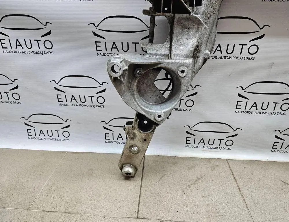 BMW 5 Series F10/F11 (2009-2017) Передний траверс 2121644,20227594200212,6793017,20227111180212 33956002