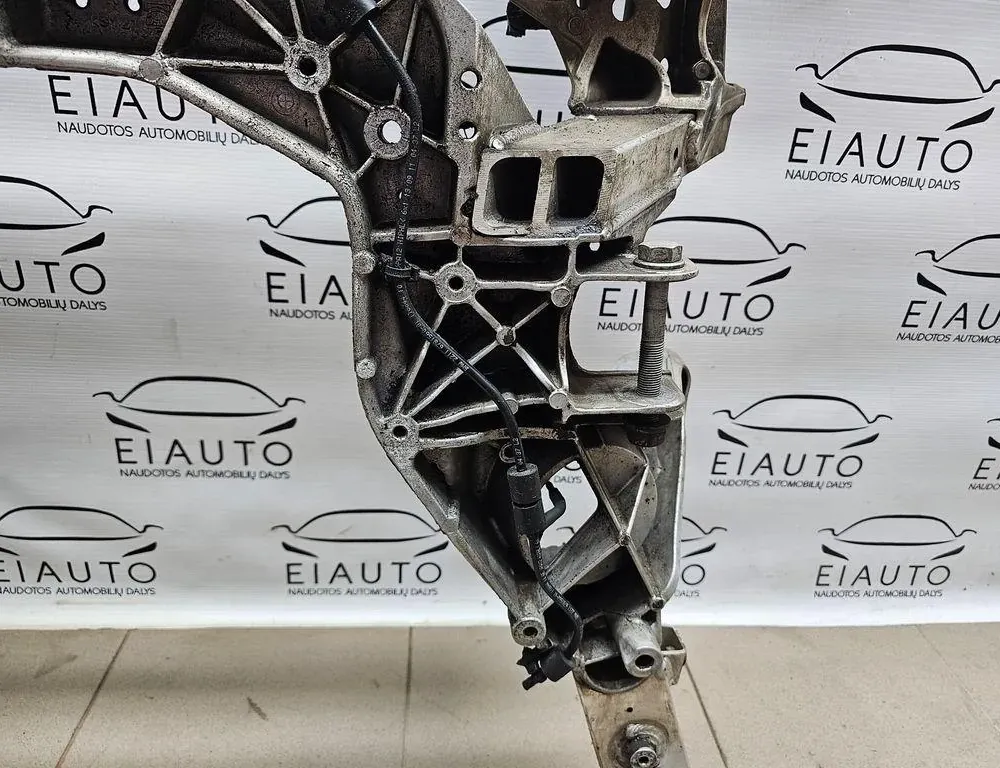 BMW 5 Series F10/F11 (2009-2017) Передний траверс 2121644,20227594200212,6793017,20227111180212 33956002