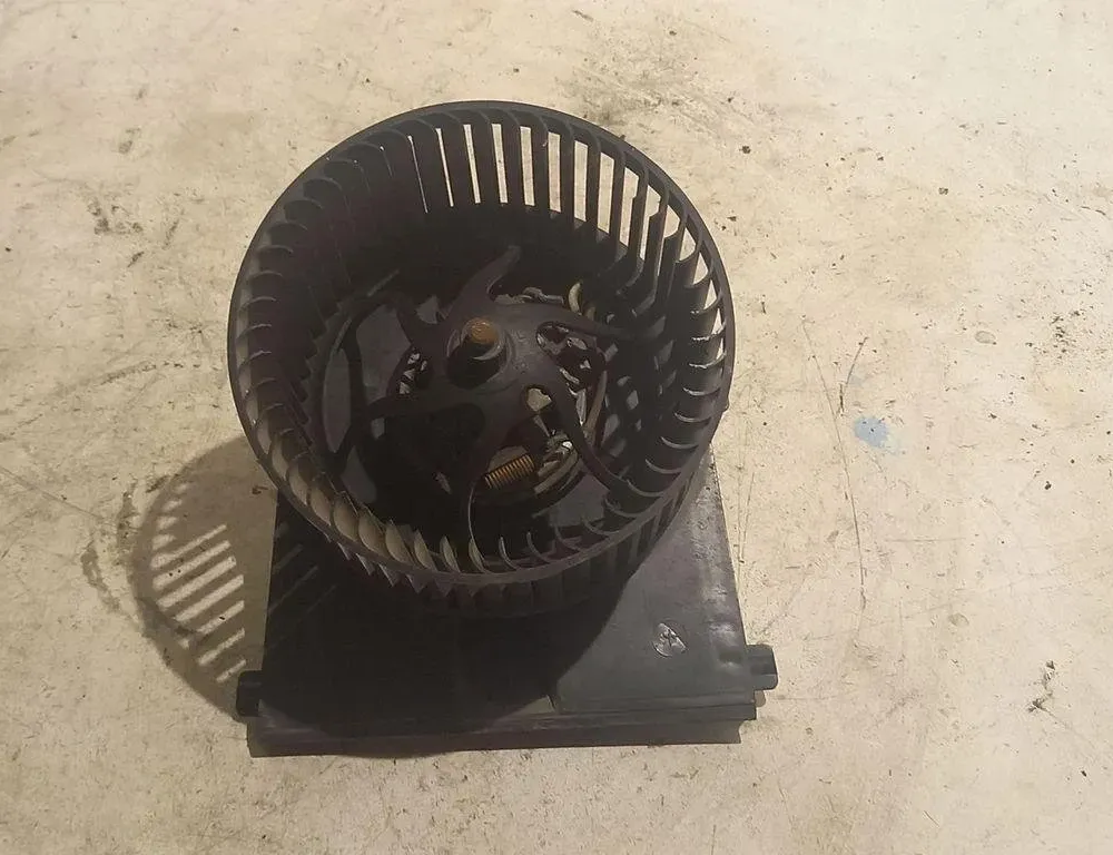 AUDI A3 8P (2003-2013) Обігрівач салону 1J1819021C 31455215