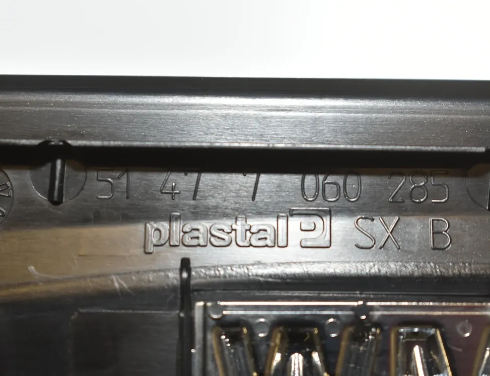 BMW 3 Series E90/E91/E92/E93 (2004-2013) Комплект бокової спідниці 7060285,51477060286,7060286,51477060280,7060280,51477060279,7060279,51477060285 14354411