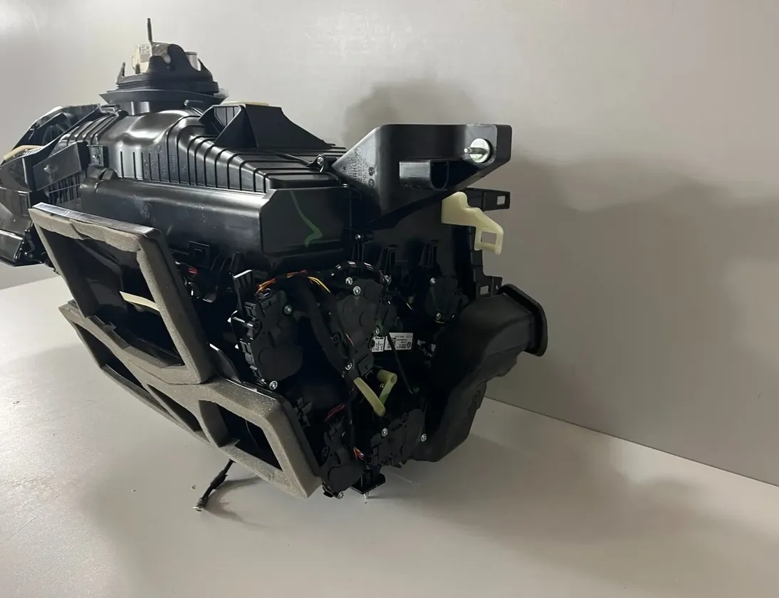 BMW X5 G05/G18 (2018-2024) Печка салона 7944537,7944539,9460553,5A31833 33600121