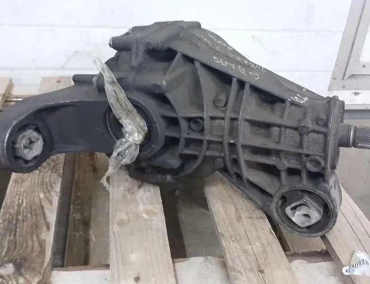 VOLKSWAGEN Touareg 2 generation (2010-2018) Задній диференціал 0BP525015H 34876642