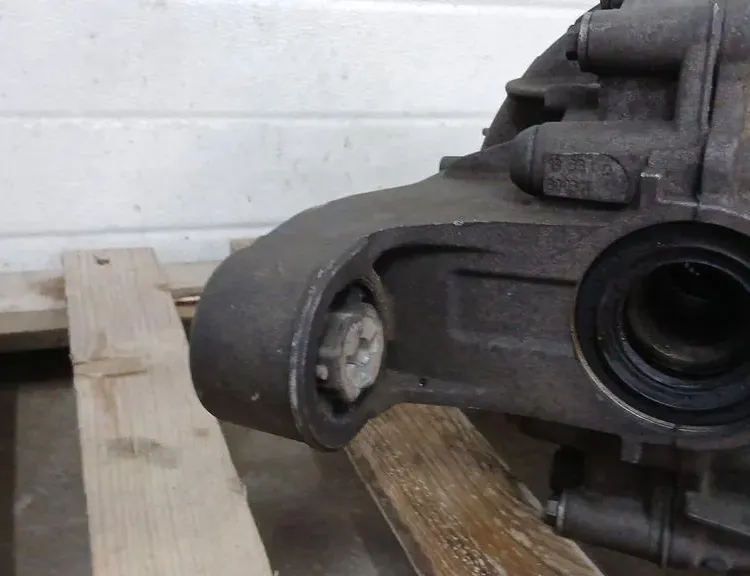 VOLKSWAGEN Touareg 2 generation (2010-2018) Задній диференціал 0BN525016J 34862089