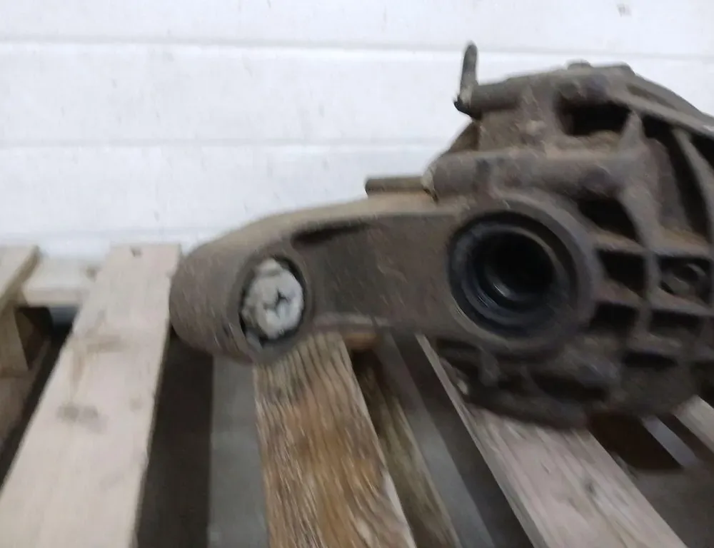 VOLKSWAGEN Touareg 2 generation (2010-2018) Задній диференціал 0BP525015H 34883691