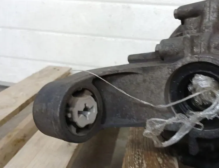 VOLKSWAGEN Touareg 2 generation (2010-2018) Задній диференціал 0BP525015J 34881251