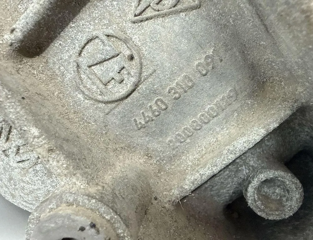 VOLKSWAGEN Touareg 2 generation (2010-2018) Задній диференціал 4460310157 34529915