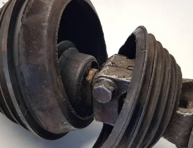 MERCEDES-BENZ E-Class W211/S211 (2002-2009) Шарнір валу рульової колонки 2104620748 31120017