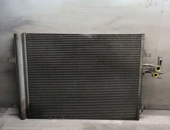 VOLVO V60 1 generation (2010-2020) Радиатор кондиционера 34968391