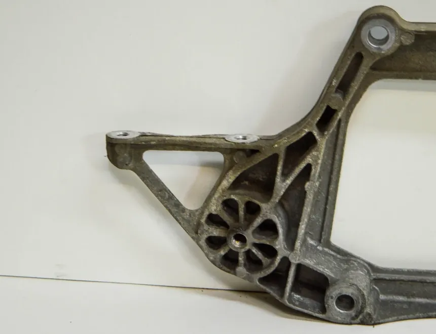 AUDI A4 B8/8K (2011-2016) Кронштейн заднего редуктора 8K0599287J 13124388