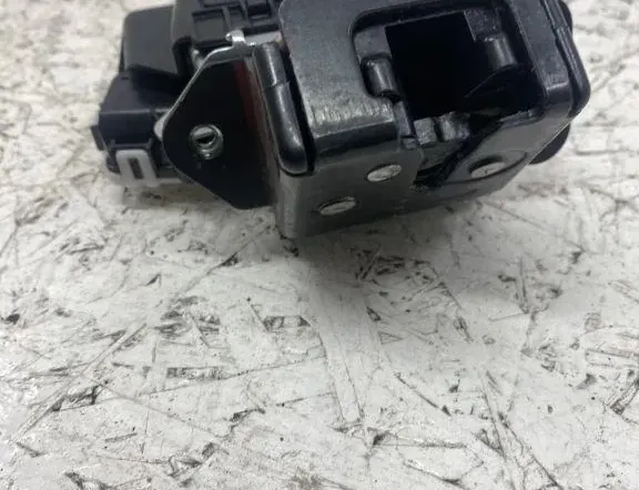 MAZDA CX-5 1 generation (2011-2020) Замок багажника C6728 33469237