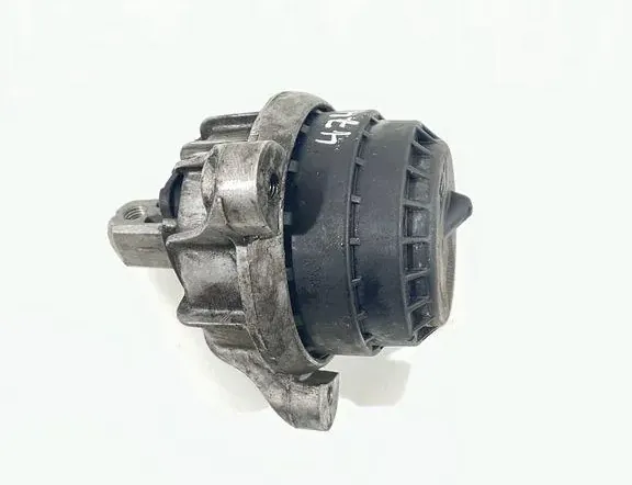 BMW 5 Series F10/F11 (2009-2017) Передняя подушка двигателя 678026301 33470311