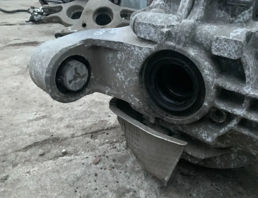 PORSCHE Panamera 970 (2009-2016) Задній диференціал 97035001210,AGT 32966872