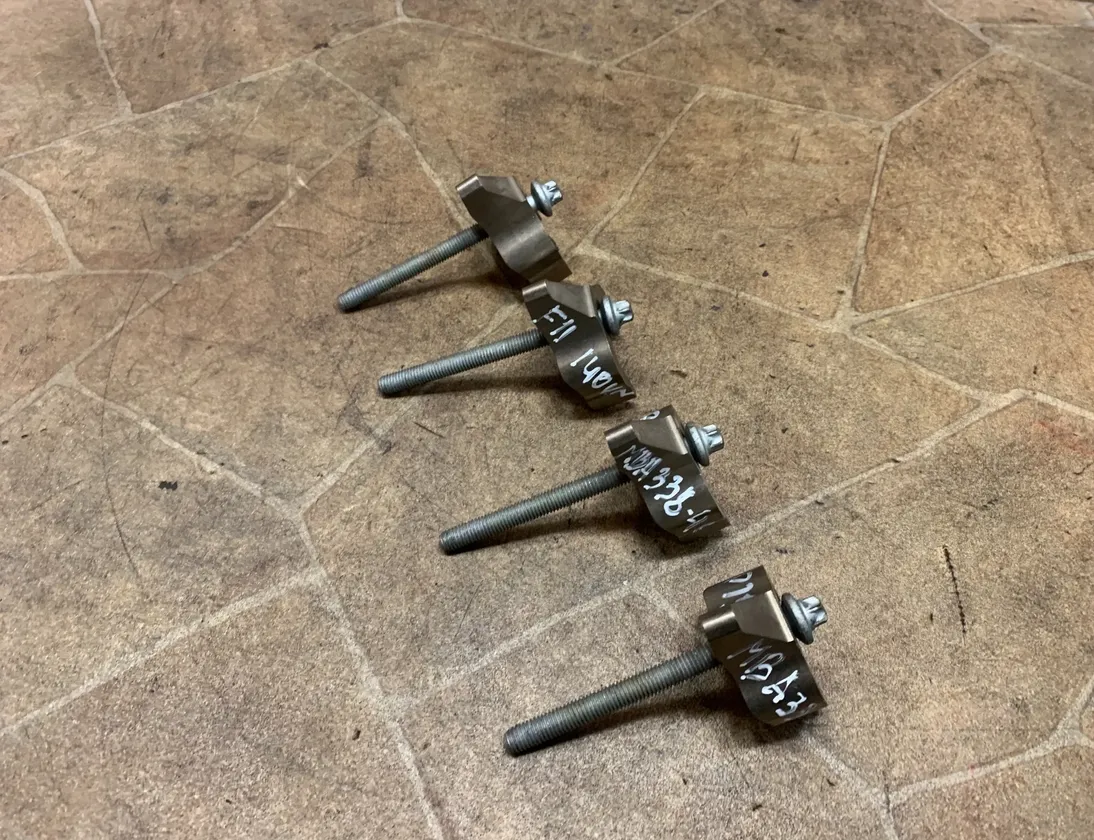 BMW 5 Series F10/F11 (2009-2017) Держатель форсунки 33439003