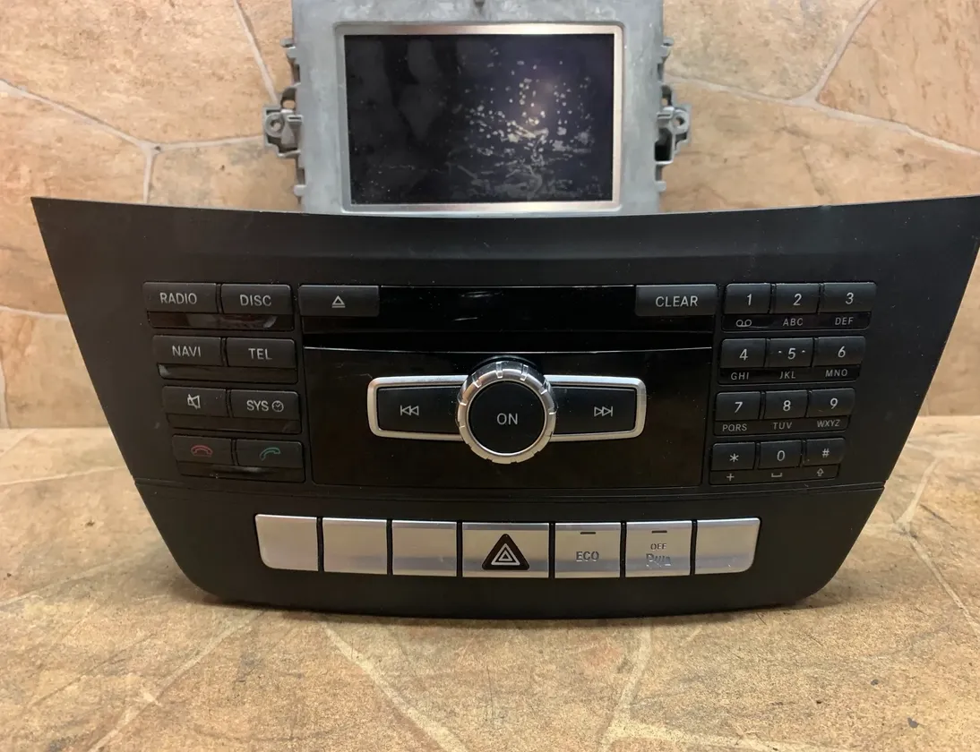 MERCEDES-BENZ C-Class W204/S204/C204 (2004-2015) Дисплей навігації A2049007508,A2049003211 33523903