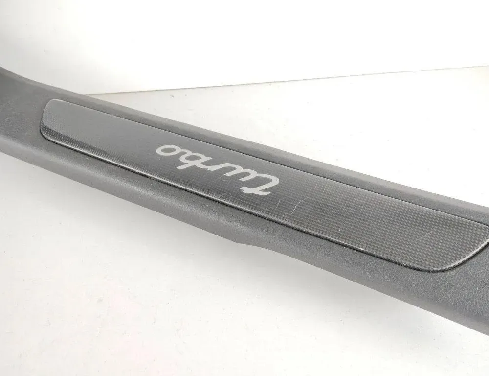 PORSCHE Panamera 970 (2009-2016) Обшивка переднього правого порога 970555518 31919923