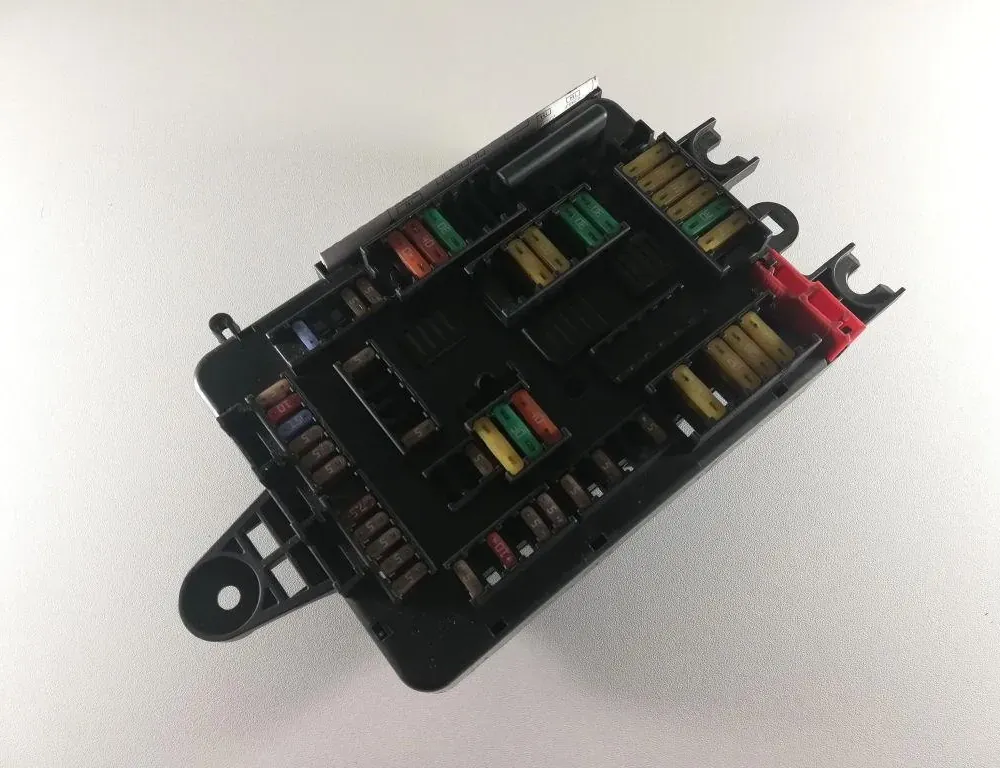 BMW 3 Series F30/F31 (2011-2020) Блок запобіжників 9389070 35102991