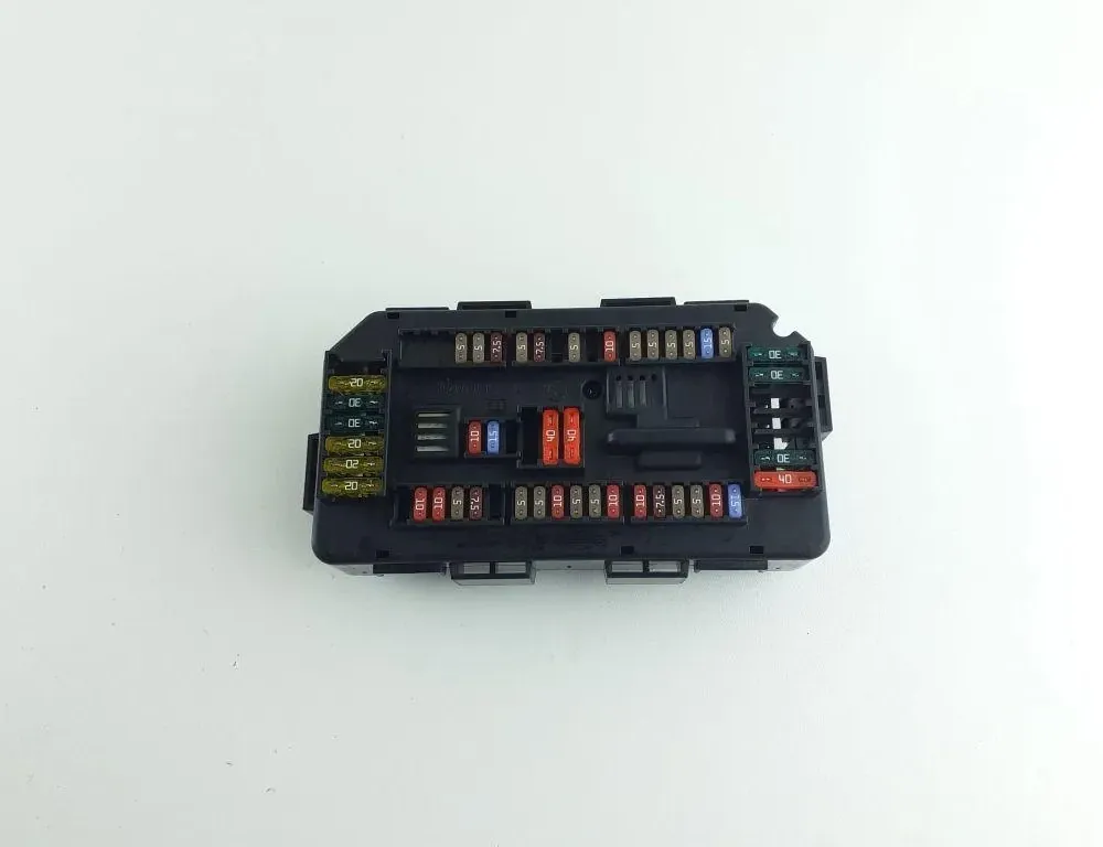 BMW 3 Series F30/F31 (2011-2020) Блок запобіжників KL4805,9224879 35101592