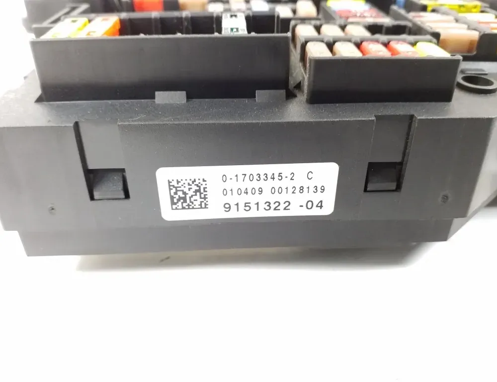 BMW 7 Series F01/F02 (2008-2015) Блок запобіжників 9151322 35105070