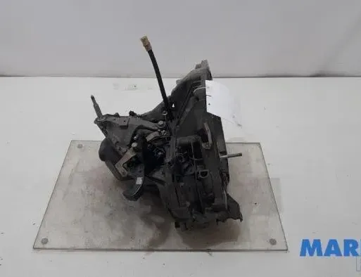 RENAULT Clio 4 generation (2012-2020) Коробка передач 320106364R,8201725410,320100969R 28444417