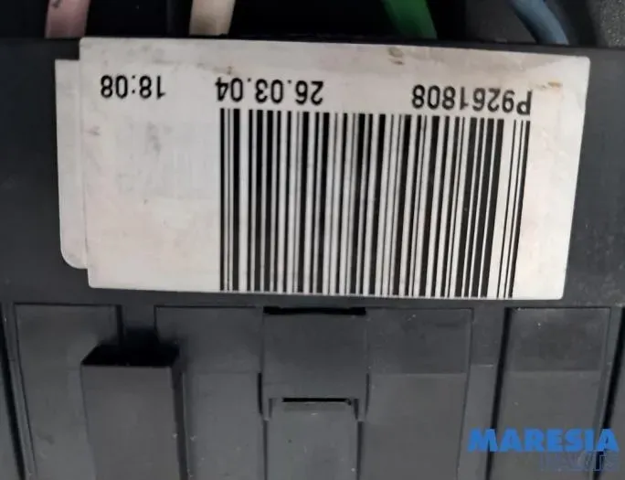 PEUGEOT 307 1 generation (2001-2008) Блок плавких запобіжників 6500Z1,9650663880,41566187 33058759