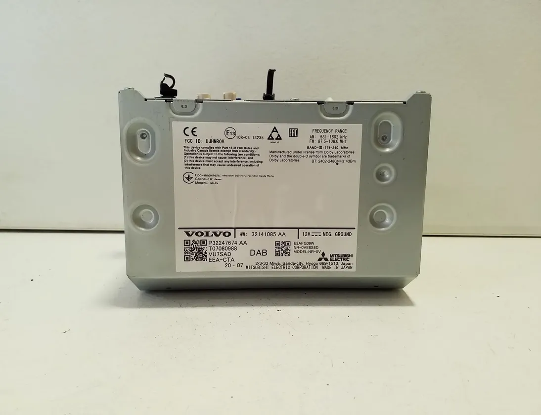 VOLVO XC40 1 generation (2017-2024) Музичний плеєр з GPS 32247674 27337329