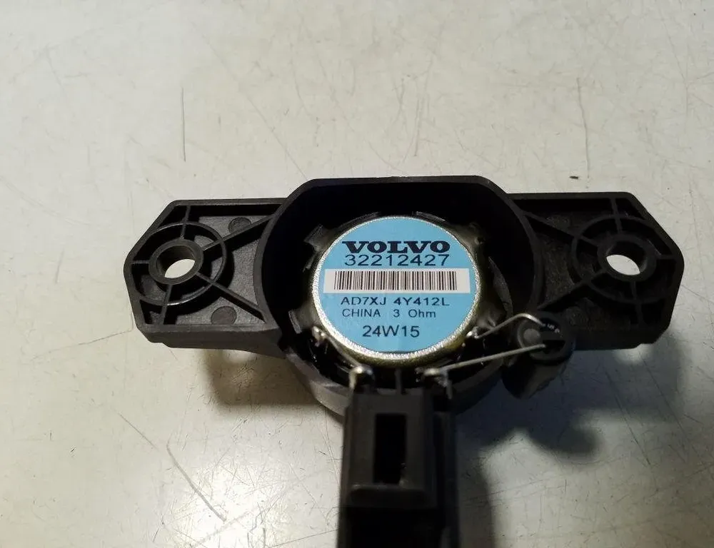 VOLVO XC60 2 generation (2017-2024) Звуковий динамік задньої лівої двері 32212427 32178598