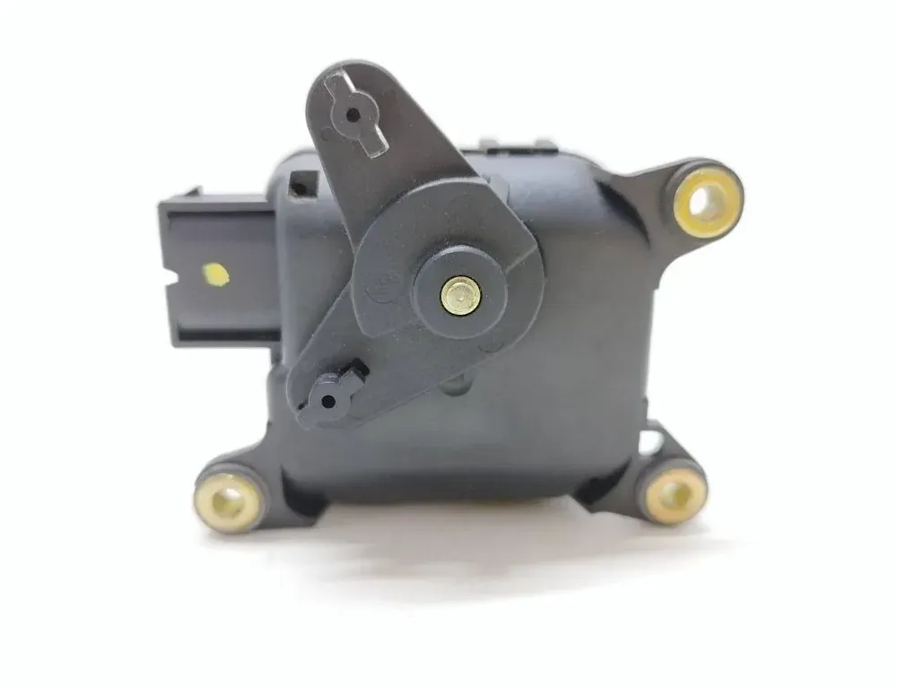 AUDI A6 C5/4B (1997-2004) Клапаны управления внутренним подогревом 8D1820511B 33380548