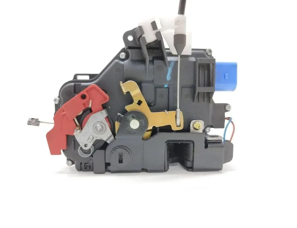 VOLKSWAGEN Golf 8 generation (2019-2023) Замок задней левой двери 7L0839015 33528658