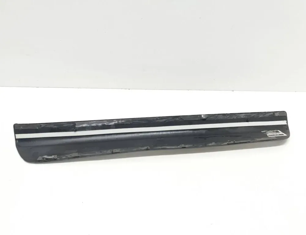 AUDI Q3 8U (2011-2020) Обшивка переднього правого порога 8U0853372A 35102921