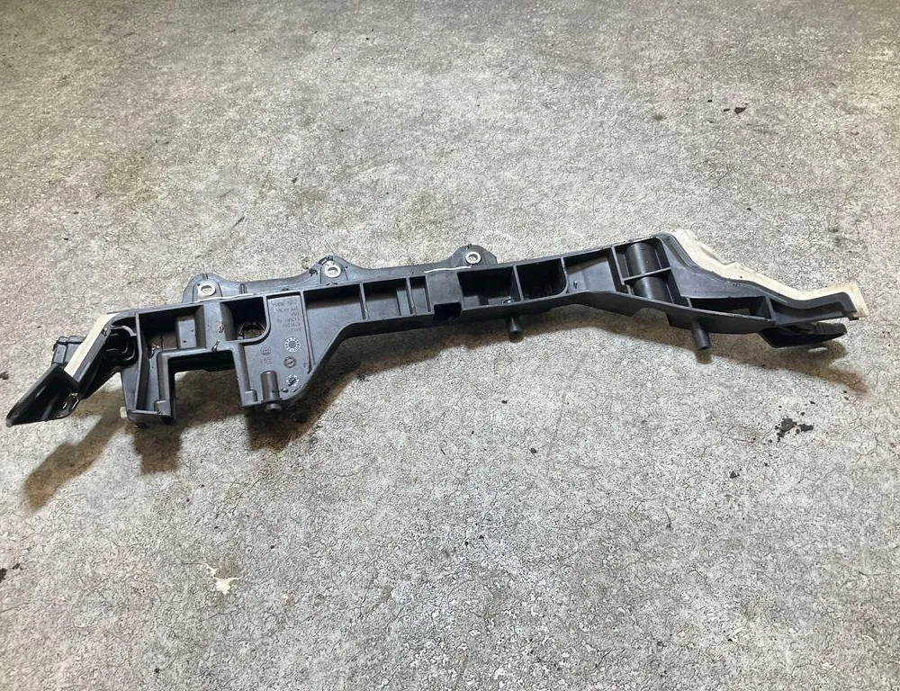 BMW iX I20 (2021-2024) Інші частини моторного відсіку 11706110,8791289 33811012