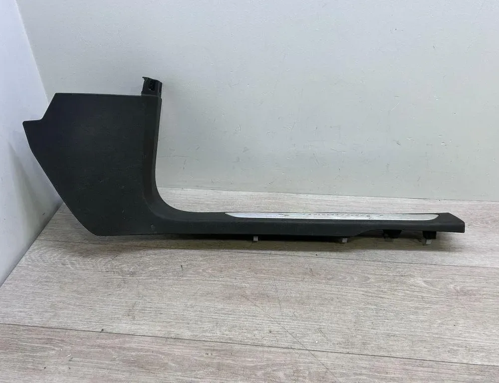 PORSCHE Panamera 970 (2009-2016) Обшивка переднього правого порога 970555518 31416931