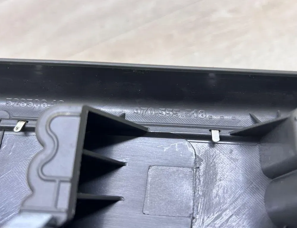 PORSCHE Panamera 970 (2009-2016) Обшивка переднього правого порога 970555518 31416931