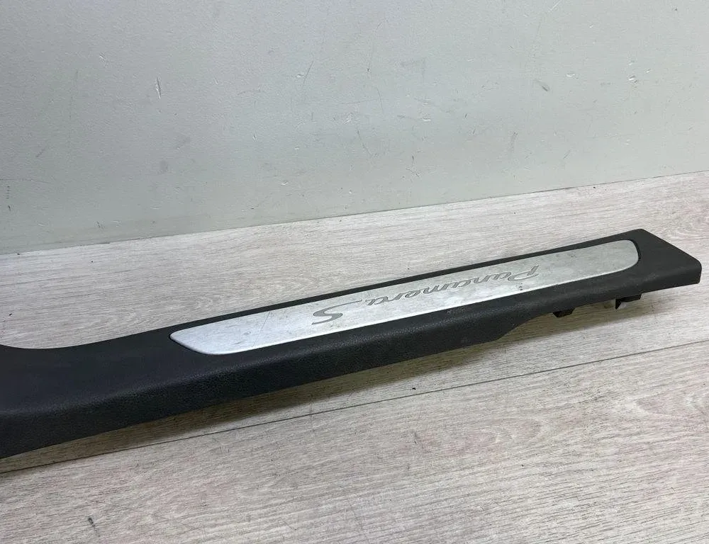 PORSCHE Panamera 970 (2009-2016) Обшивка переднього правого порога 970555518 31416931
