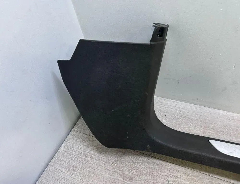 PORSCHE Panamera 970 (2009-2016) Обшивка переднього правого порога 970555518 31416931