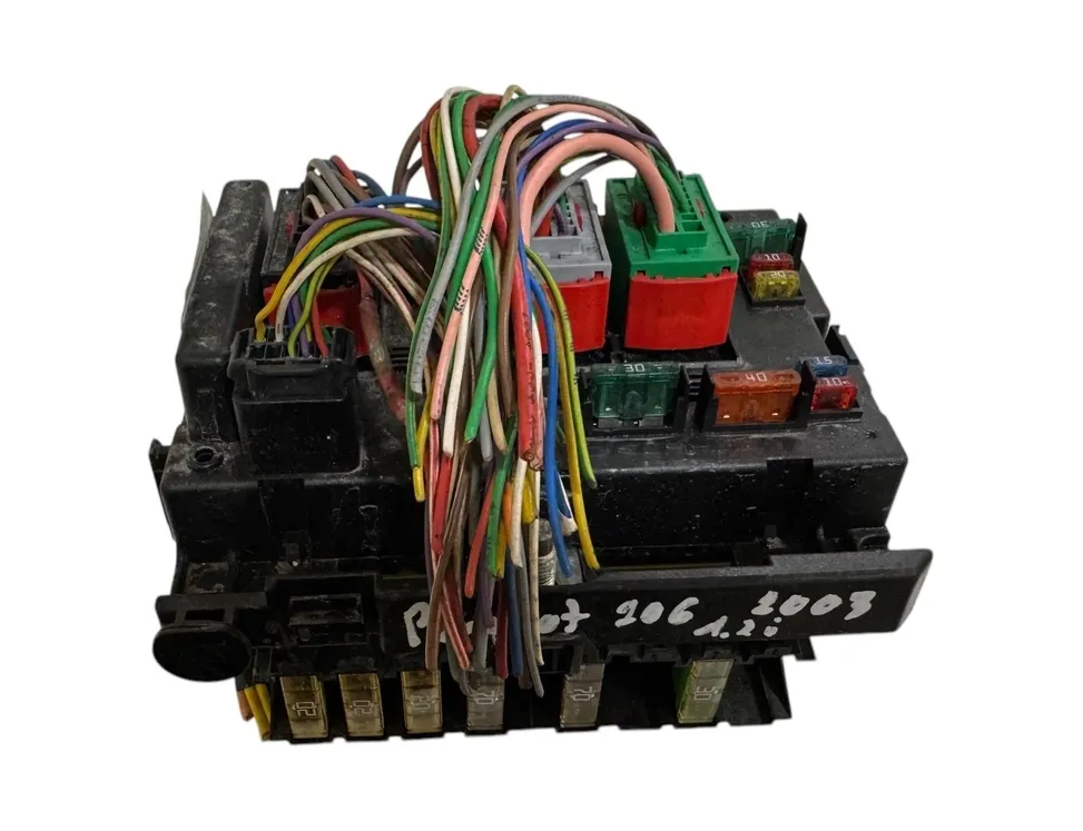 PEUGEOT 2008 2 generation (2019-2023) Блок запобіжників 9650663880 29978713