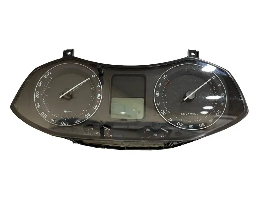 SKODA Octavia 2 generation (2004-2013) Спидометр 1Z0920810B 33334948
