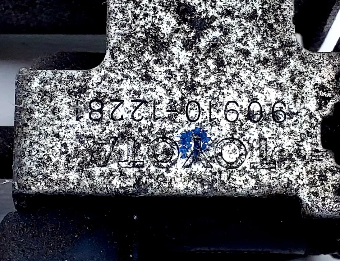 TOYOTA Auris 1 generation (2006-2012) Соленоїдний клапан 90910-12281 22752194