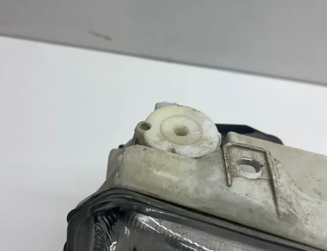 VOLKSWAGEN Passat B4 (1993-1997) Правий передній фар 14197000 35107280