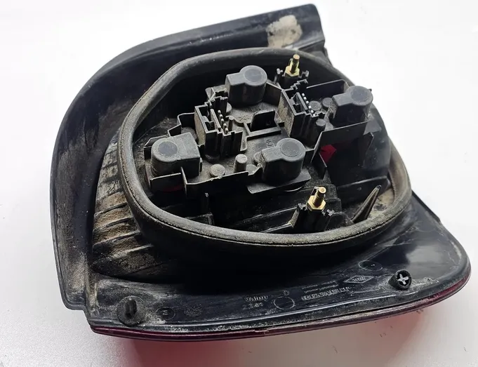 RENAULT Scenic 1 generation (1996-2003) Права задня фара E29002 35105409