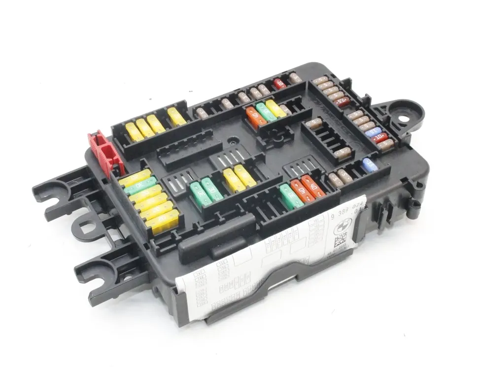 BMW 2 Series F22/F23 (2013-2020) Блок запобіжників 9389070 27296047