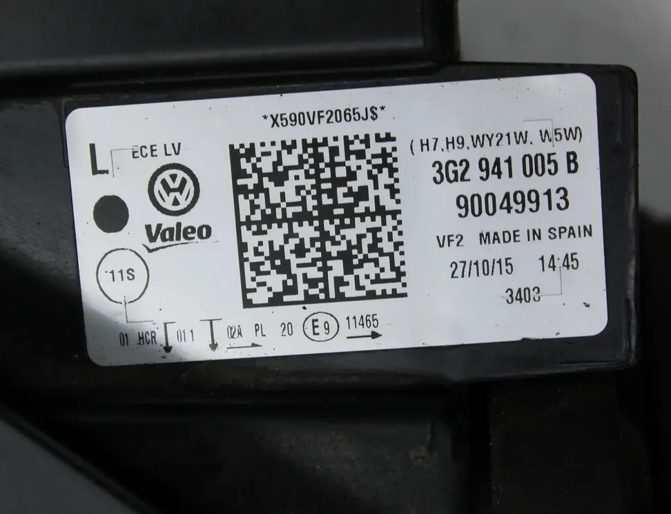 VOLKSWAGEN Passat B8 (2014-2023) Ліва передня фара 3G2941005B 35107558