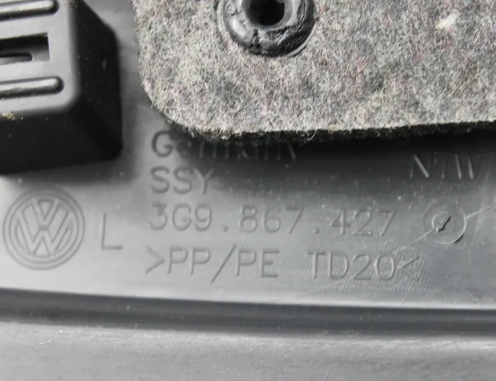 VOLKSWAGEN Passat B8 (2014-2023) Обрізка багажника зліва 3G9867427 35103750