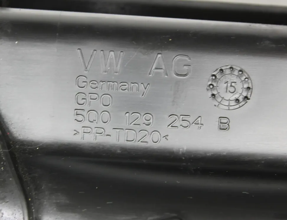 VOLKSWAGEN Passat B8 (2014-2023) ДЕТАЛЬ (ДЕТАЛИ) КАНАЛА ЗАБОРА ВОЗДУХА 5Q0129254B 35107130