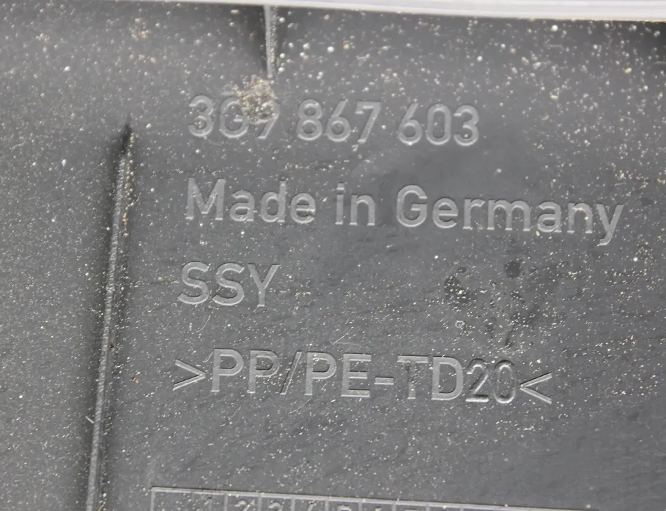 VOLKSWAGEN Passat B8 (2014-2023) Обрізка багажника 3G9867603 35103842