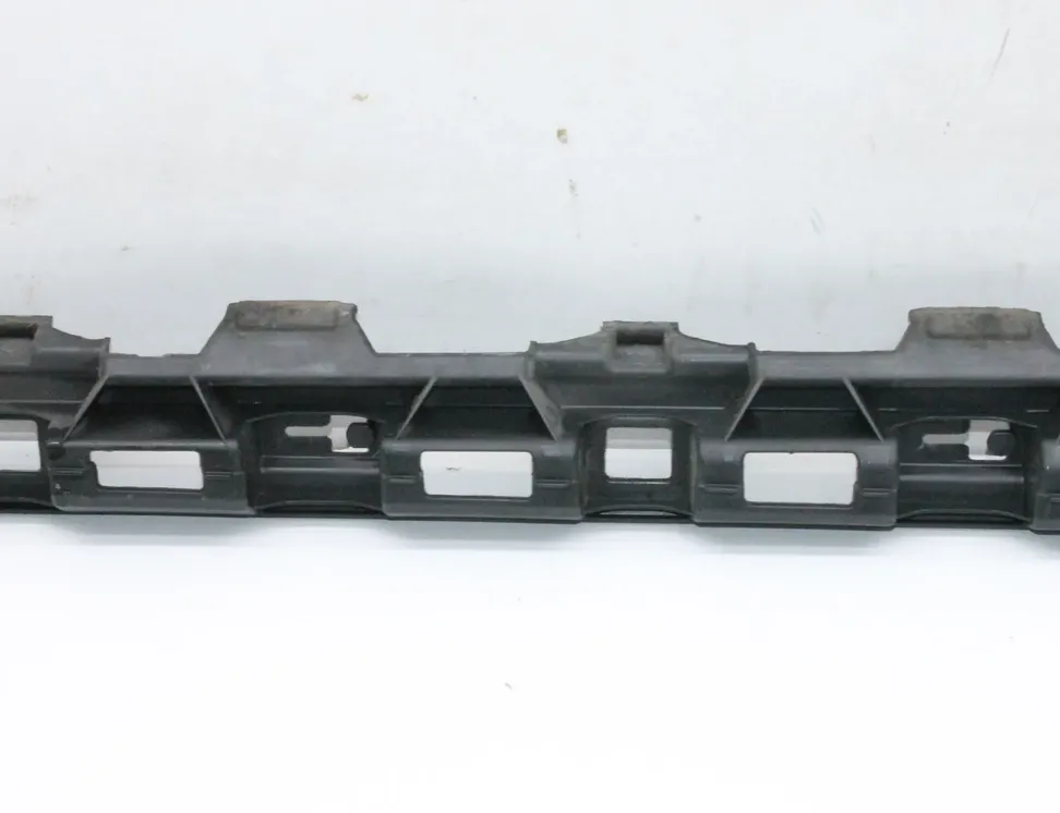 VOLKSWAGEN Passat B8 (2014-2023) Передній правий тримач бічної спідниці 3G0853946 35104409