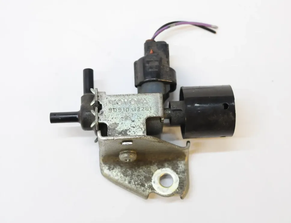 TOYOTA Auris 1 generation (2006-2012) Соленоїдний клапан 90910-12281 30734574