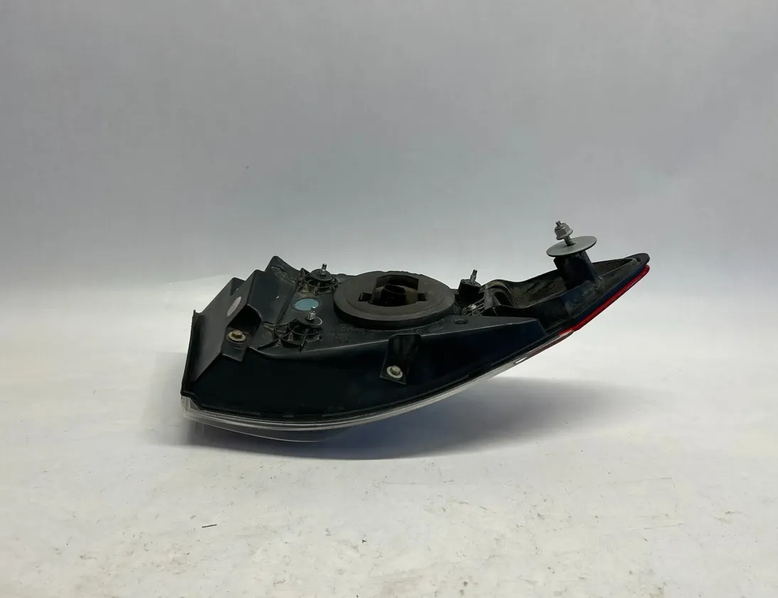 TESLA Model S 1 generation (2012-2024) Права задня фара 600592100B,6005921-00-B 35105941