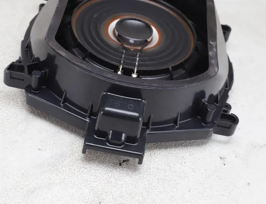 BMW X4 F26 (2014-2018) Сабвуфер 65139297898,9297898 33283258