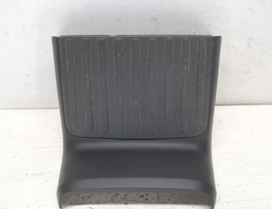 VOLVO XC60 2 generation (2017-2024) Оздоблення центральної консолі 33300306