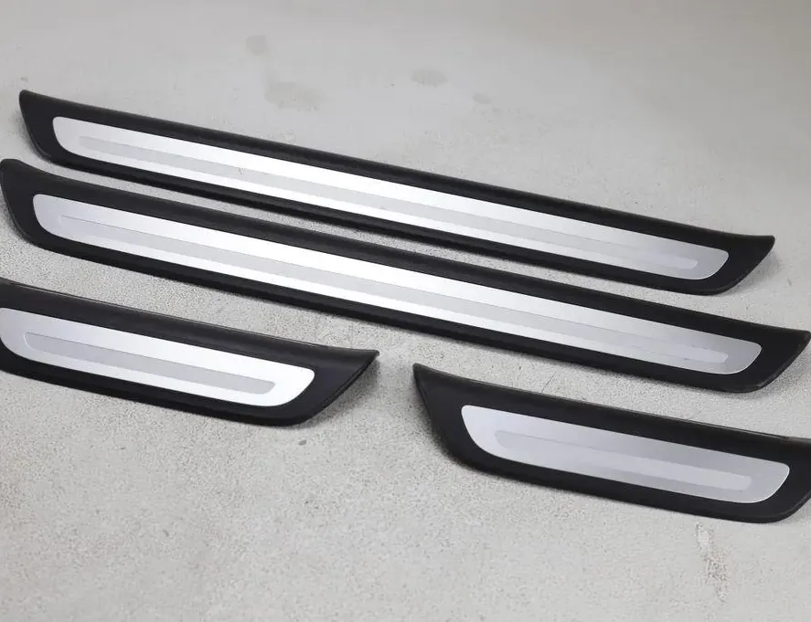 AUDI Q3 F3 (2018-2024) Обрізка порогу 8U0853376 33306660